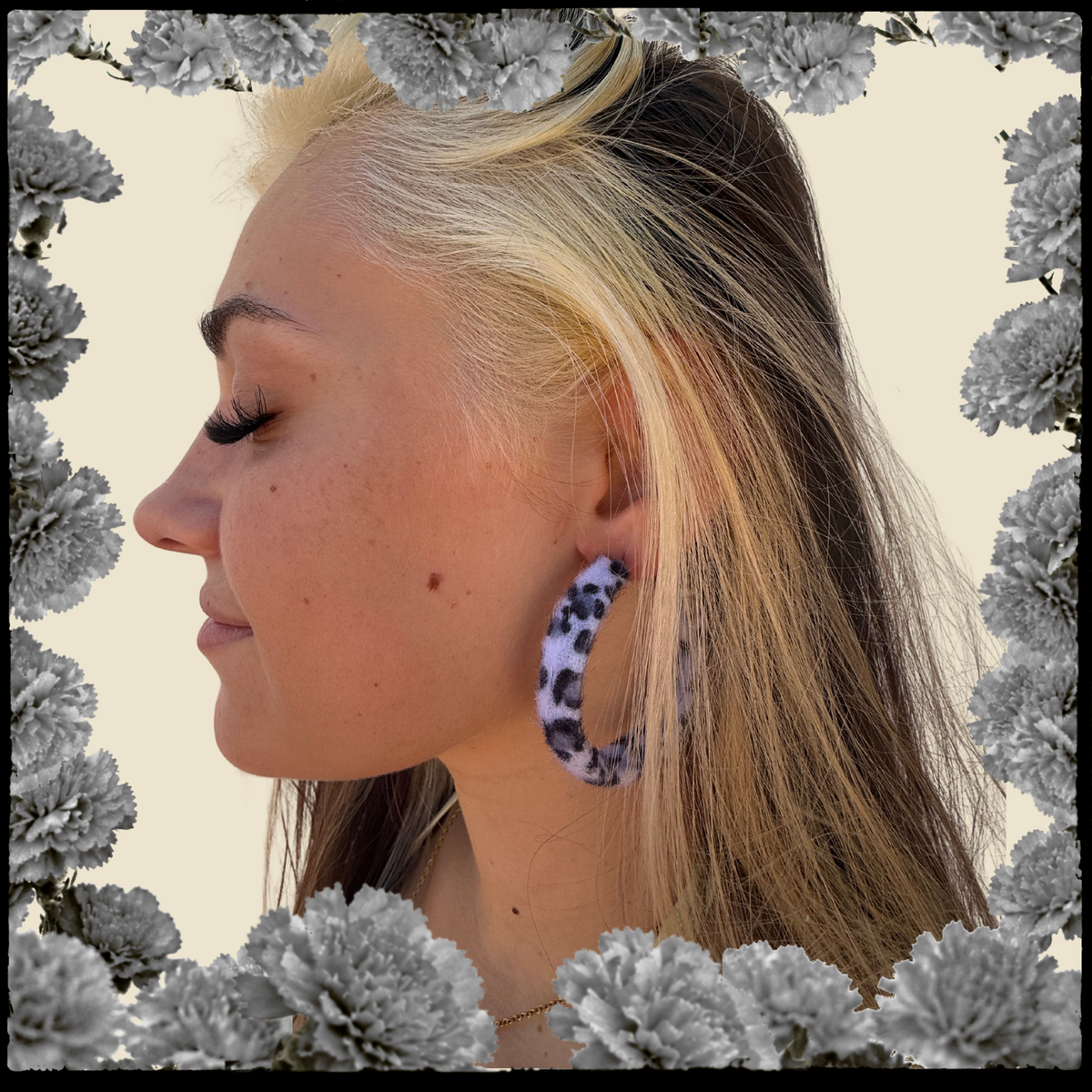 AROS LEOPARDO ATERCIOPELADOS BLANCO