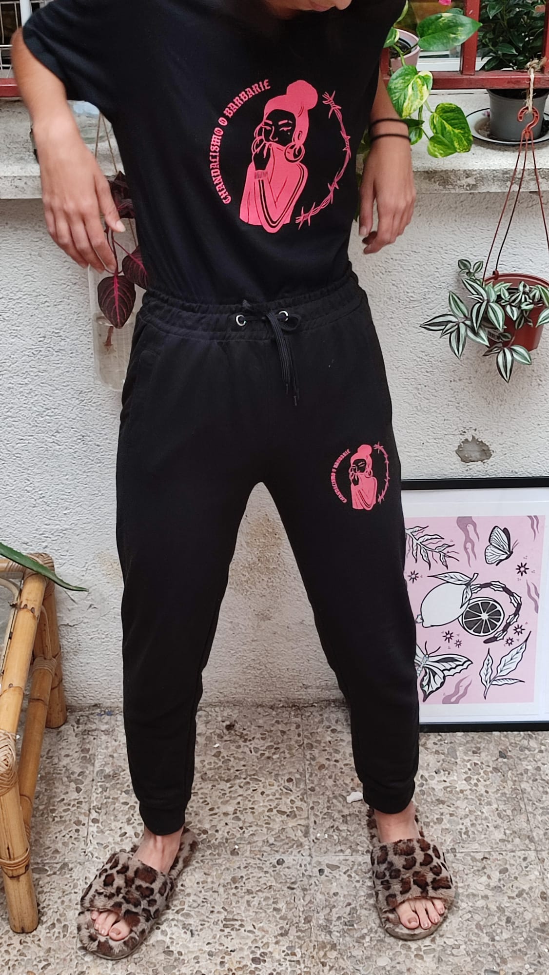Camiseta CHANDALISMO O BARBARIE